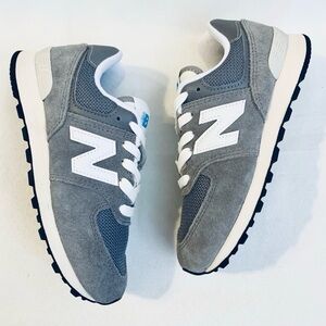 New Balance Sneakers